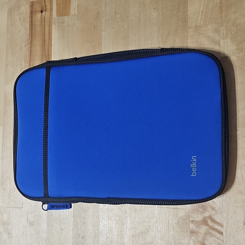 3 for $10 💻 Belkin Blue Neoprene Tablet Laptop Sleeve Case 13" x 8"